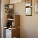 La De Saint Clair à Pied 4*
